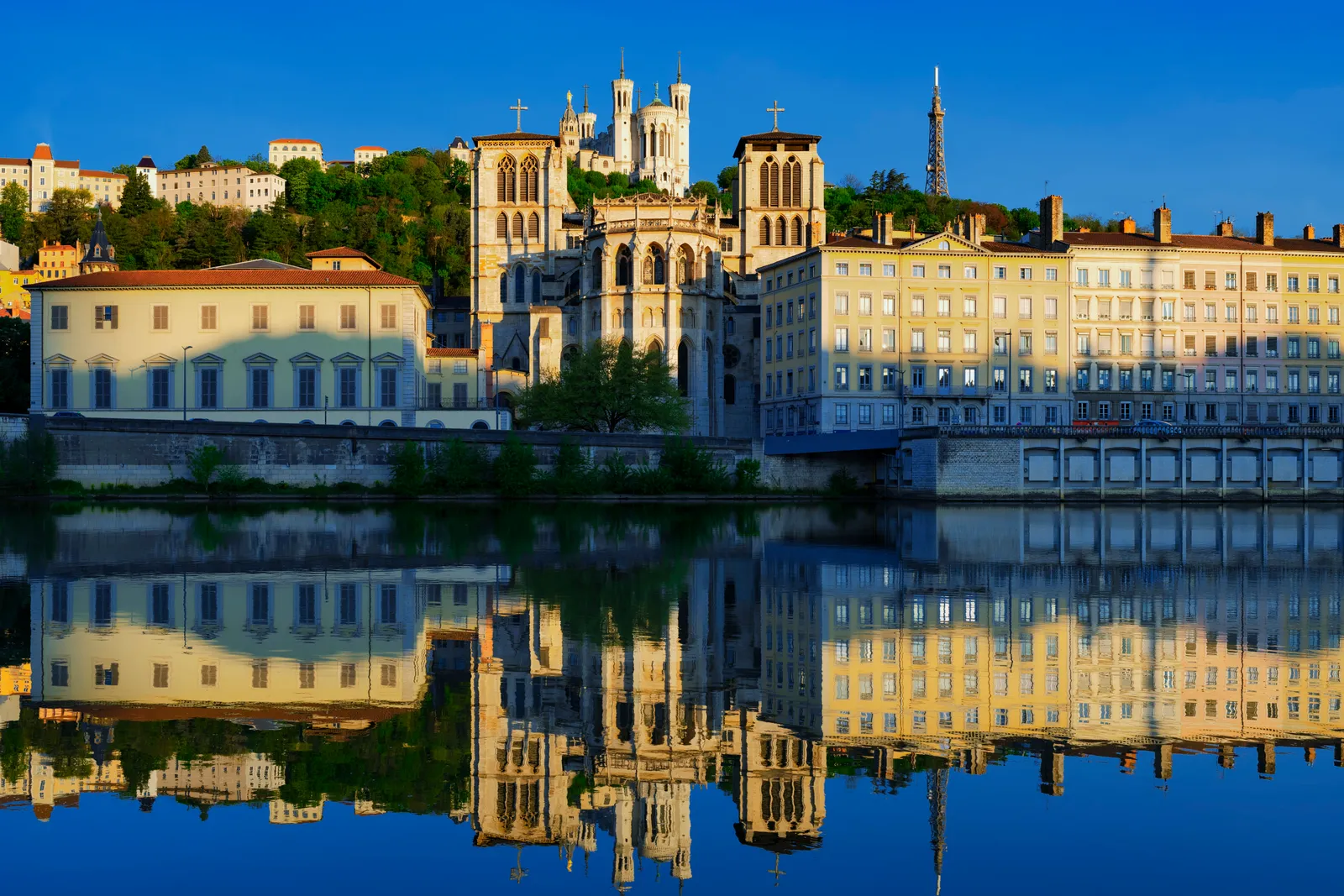 Devis enlèvement tag Lyon : quelles infos envoyer ?