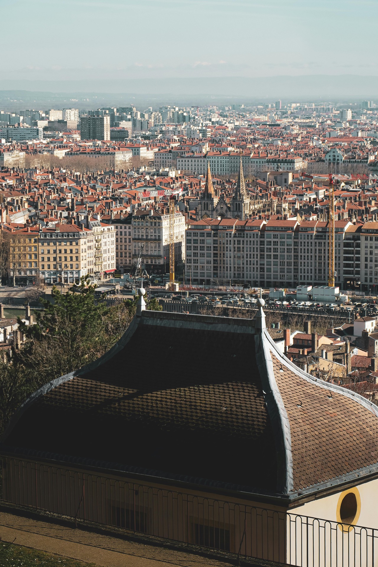 Vue de Lyon depuis Fourvière — PropreLyon, entreprise de dégraffitage locale